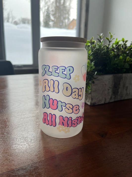 INFIRMIÈRE - Sleep all day nurse all night